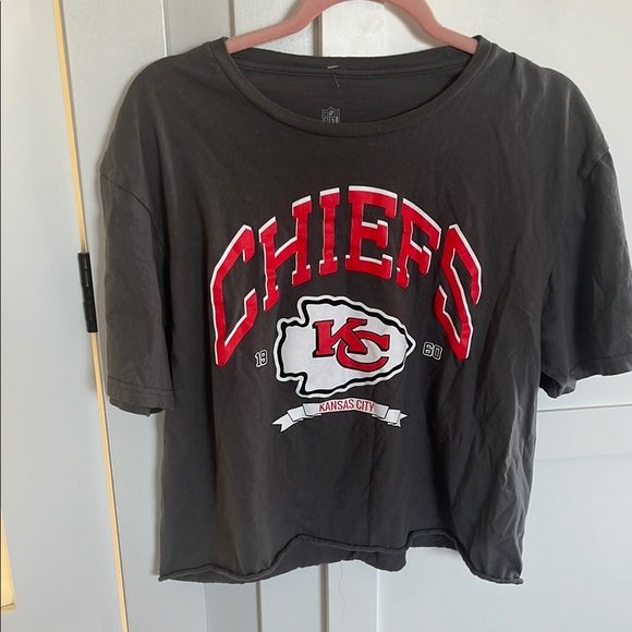 NFL Tops - NFL Kansas City Chiefs Cropped Tee Shirt